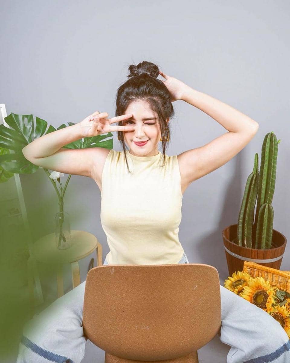 instagram.com/ochi24