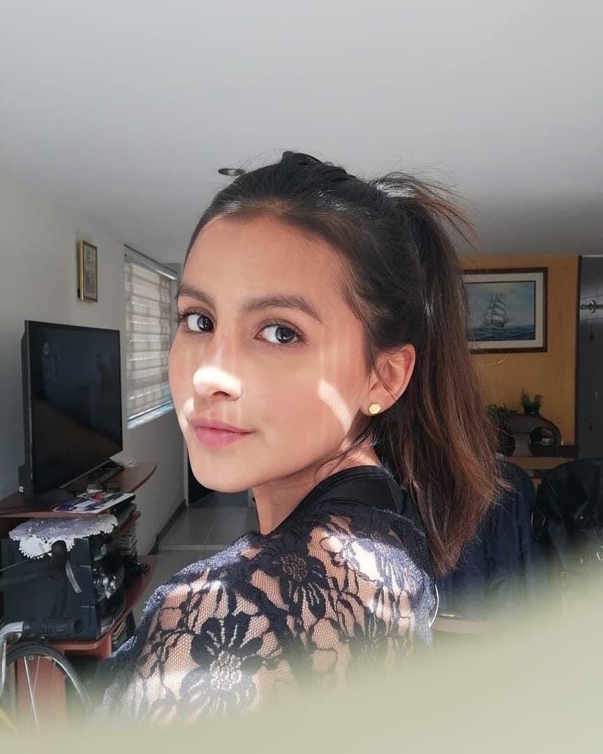 Instagram.com/_jessiee_e