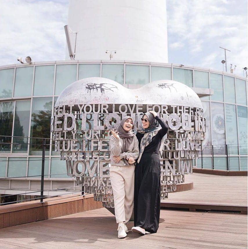 instagram.com/henliauw