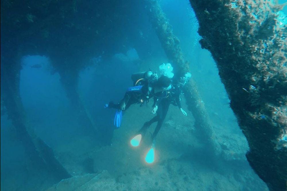 instagram.com/fero_walandouw