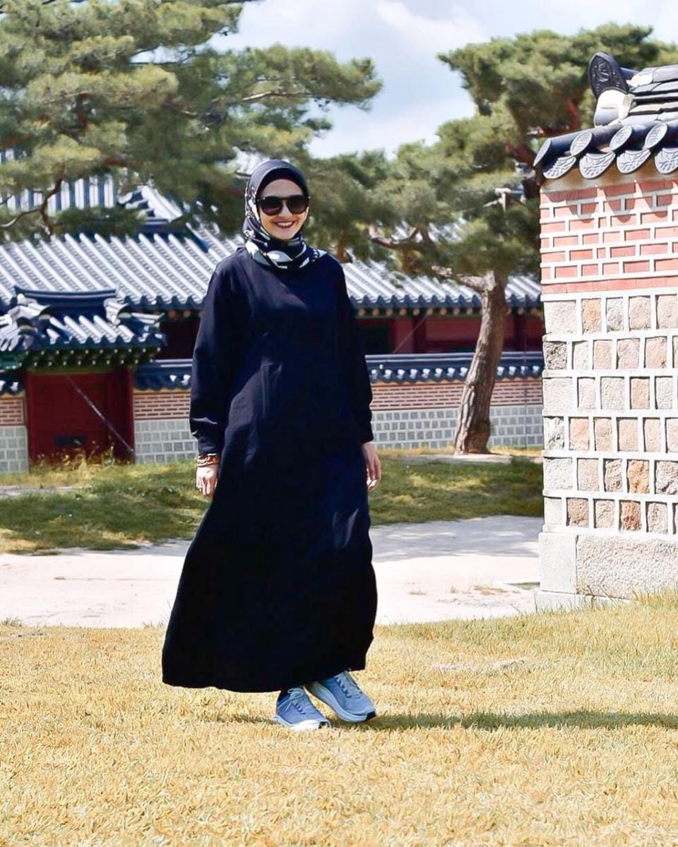 Instagram.com/zeezeeshahab