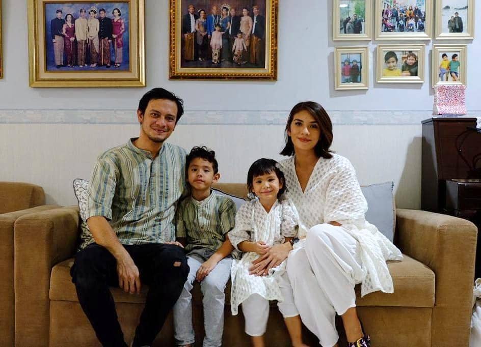 instagram.com/nadila_ernesta