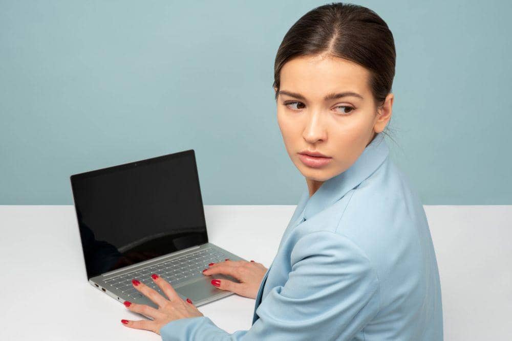 unsplash.com/Icons8 team