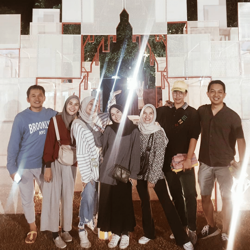 instagram.com/prilianurafrida