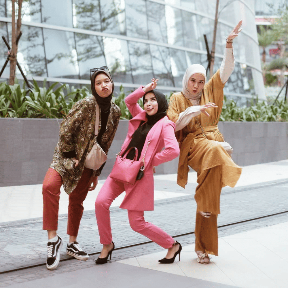 instagram.com/prilianurafrida