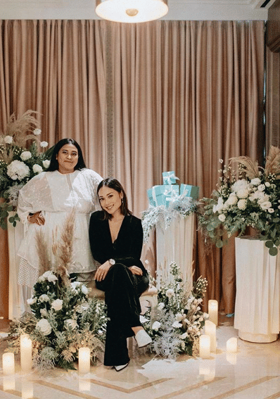 instagram.com/ayladimitri