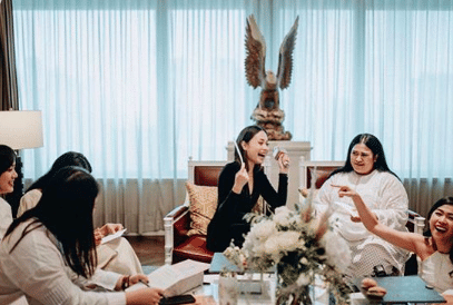 instagram.com/ayladimitri