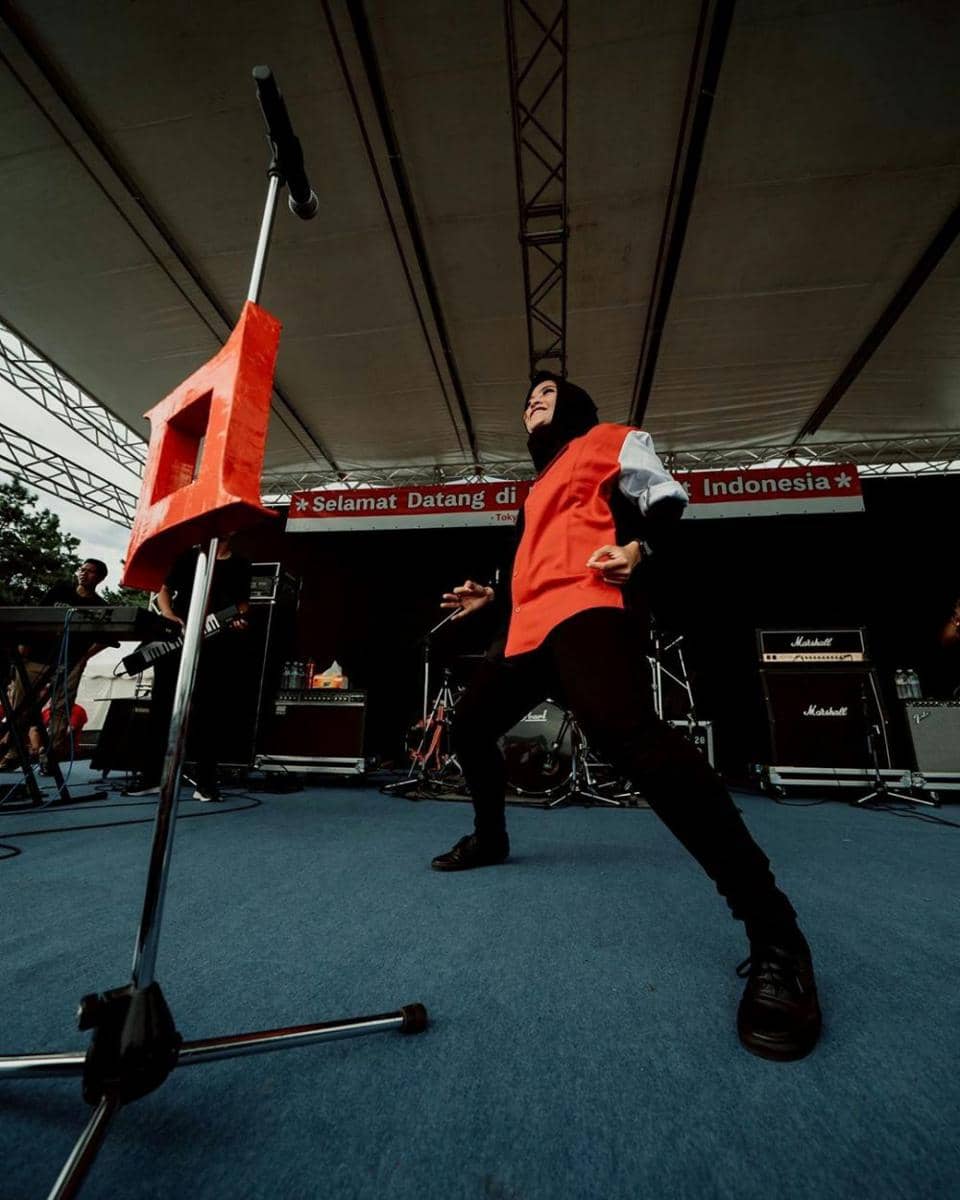 instagram.com/tantrisyalindri