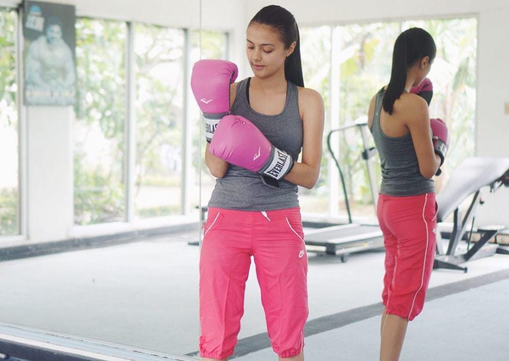 instagram.com/amandarawles/