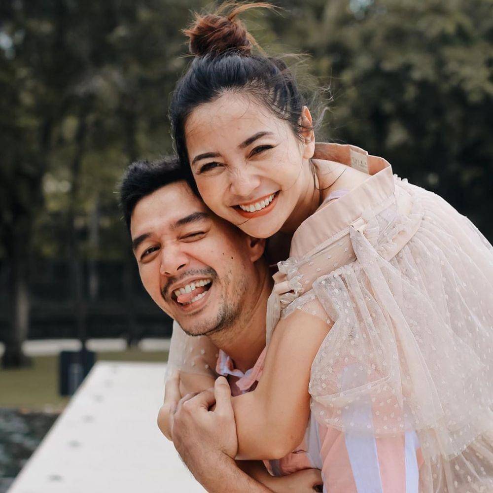 instagram.com/hestipurwadinata