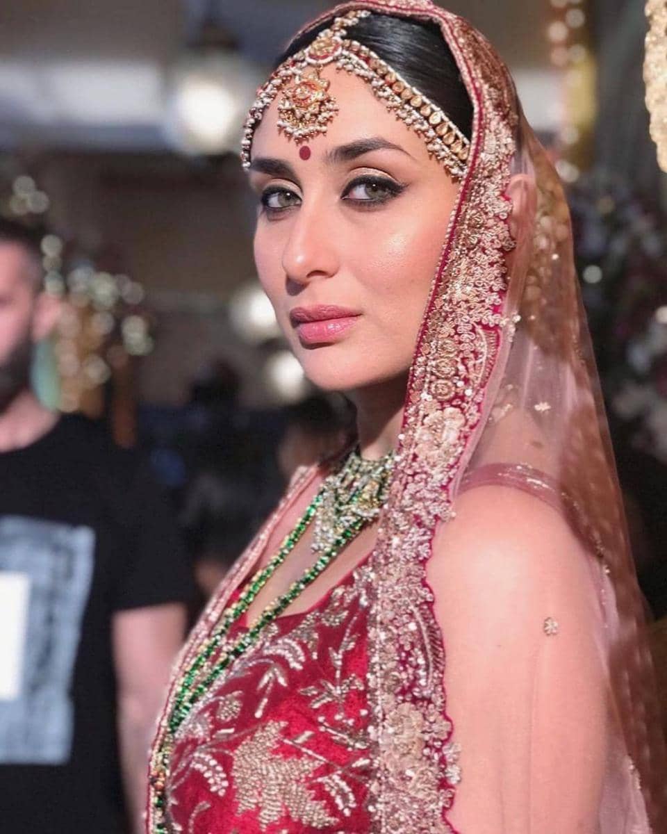 instagram.com/therealkareenakapoor