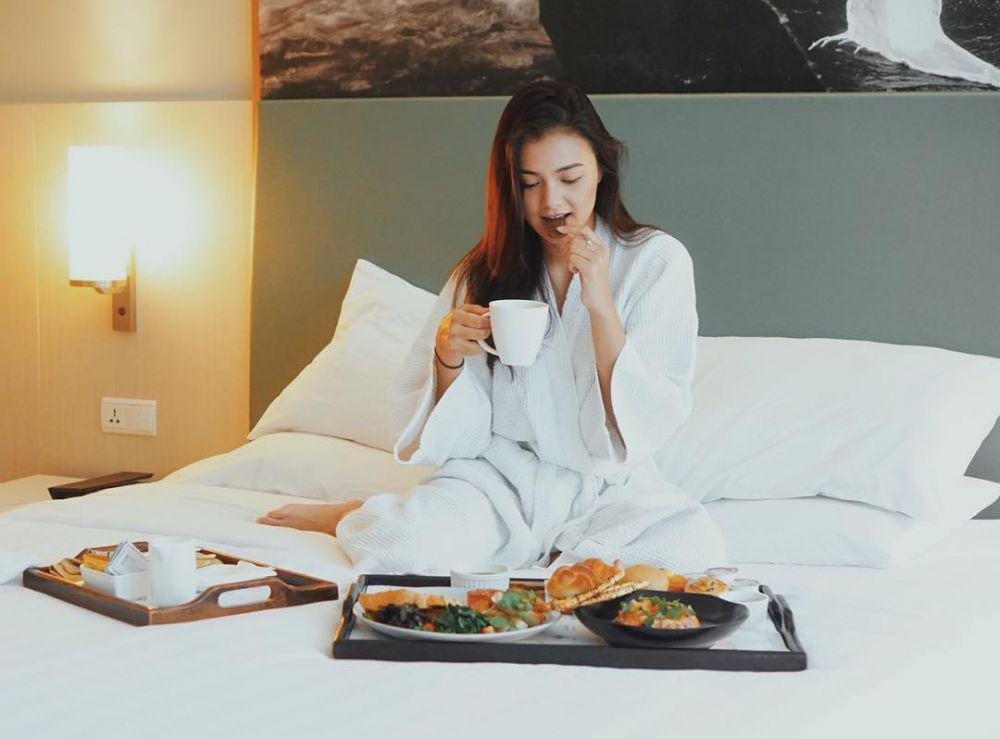 instagram.com/amandarawles/