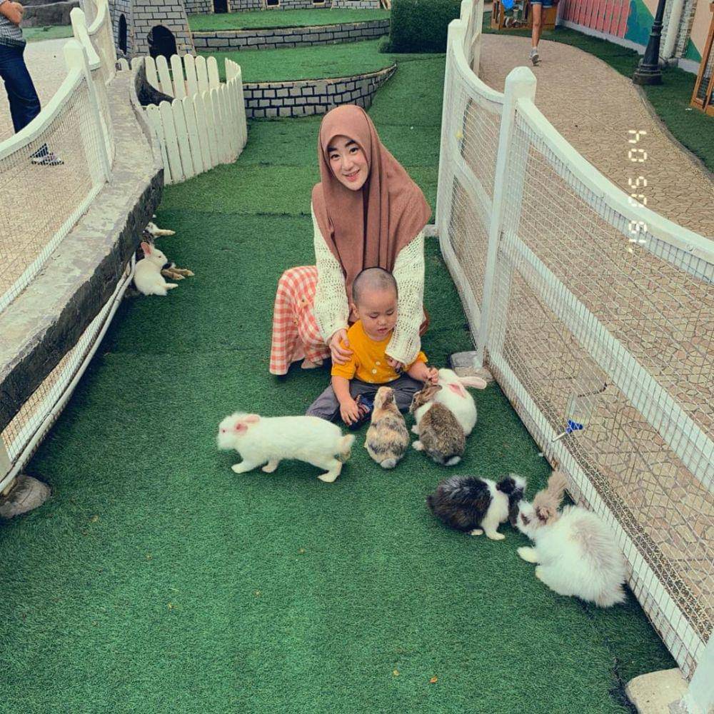 instagram.com/larissachou