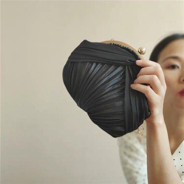 Instagram.com/joyeuxstudio