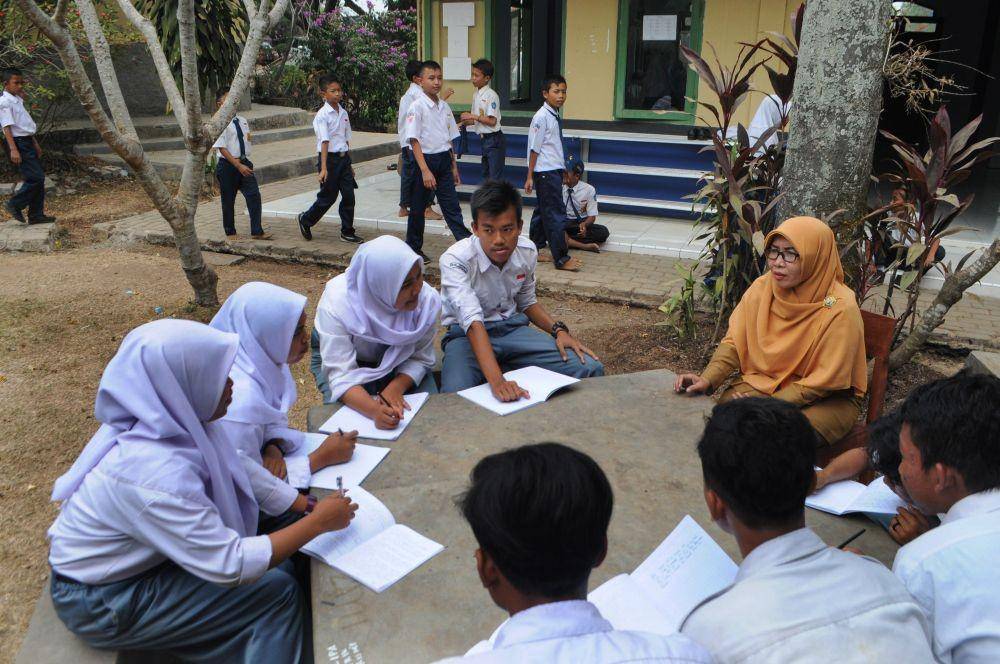 Ilustrasi kegiatan belajar mengajar siswa-siswi SMA. ANTARA FOTO/Muhammad Bagus Khoirunas