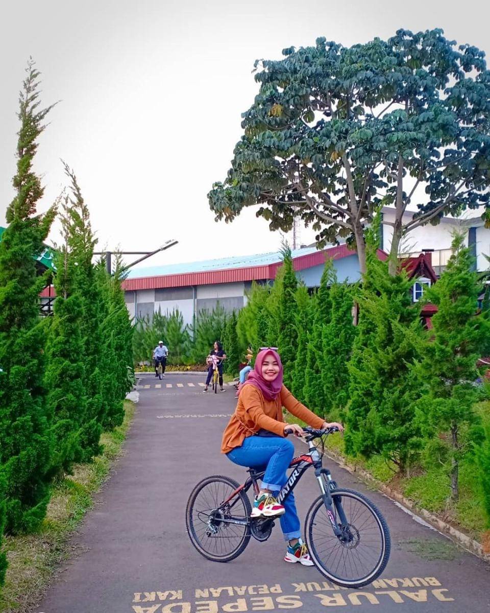 instagram.com/indriarif16