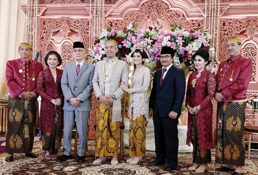 instagram.com/septriasaacha