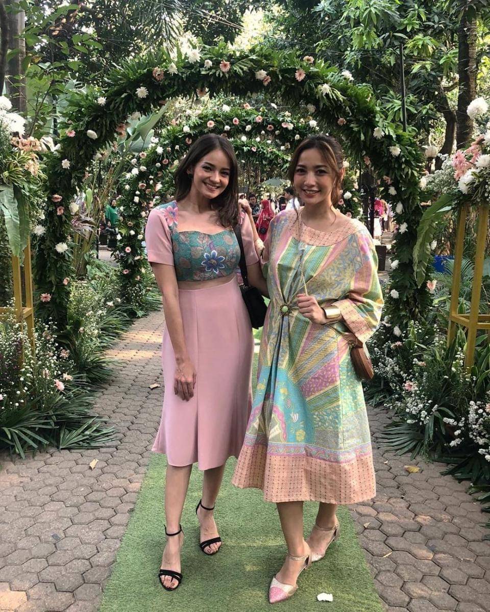 instagram.com/hestipurwadinata