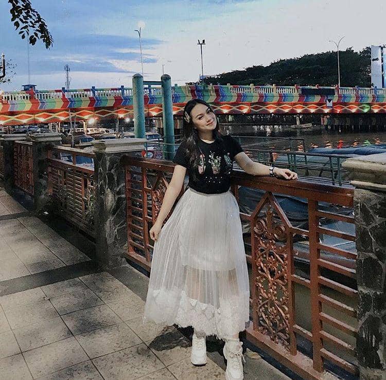 Instagram.com/chintyagabriella