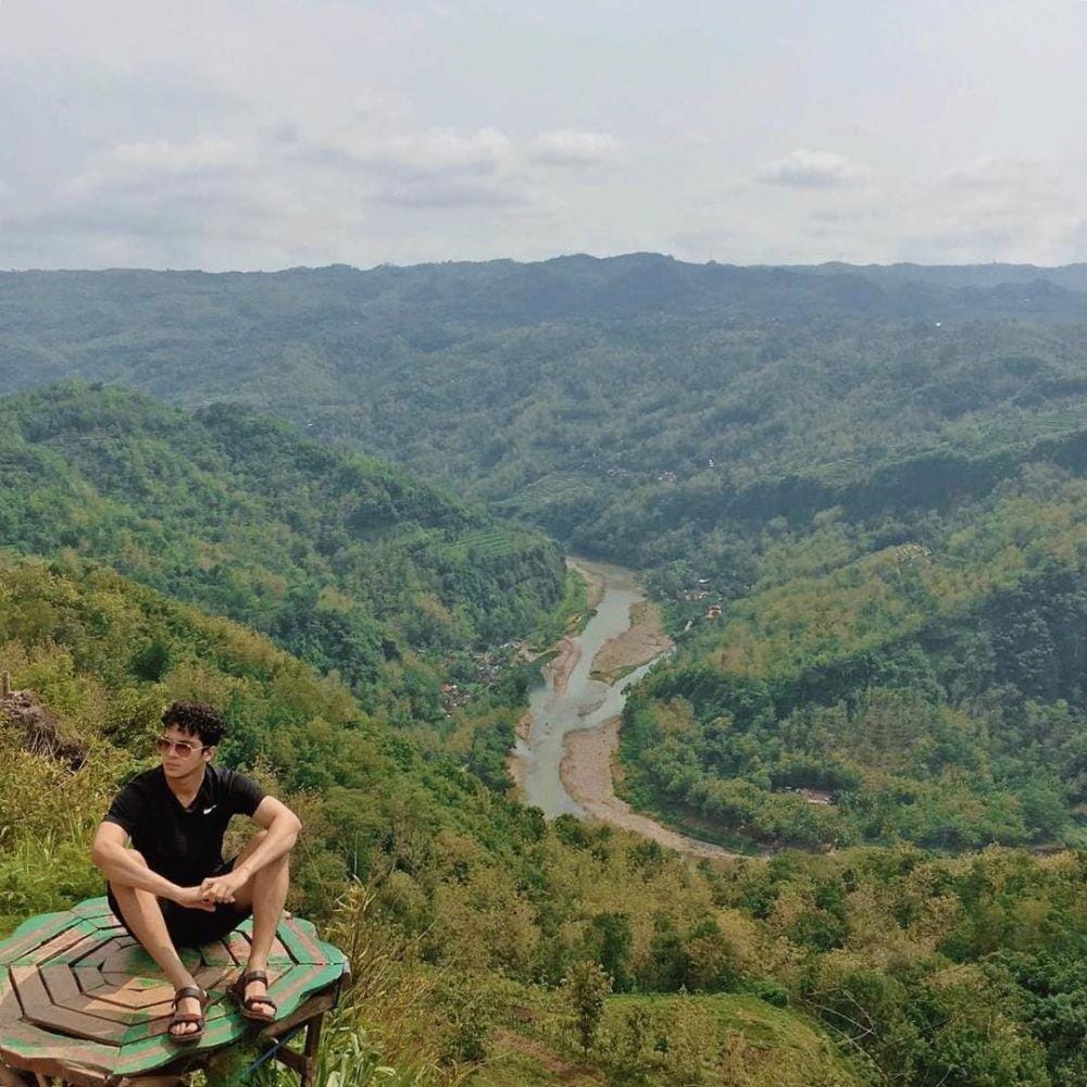 Instagram.com/aliseggaf