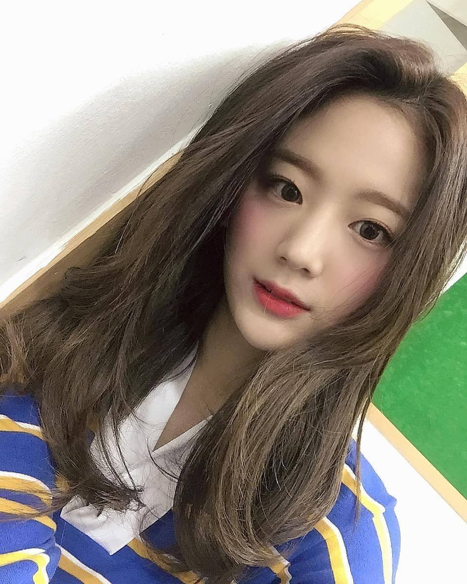 instagram.com/officialfromis_9