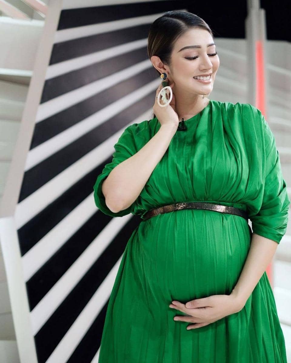 Instagram.com/ariskaputripertiwii