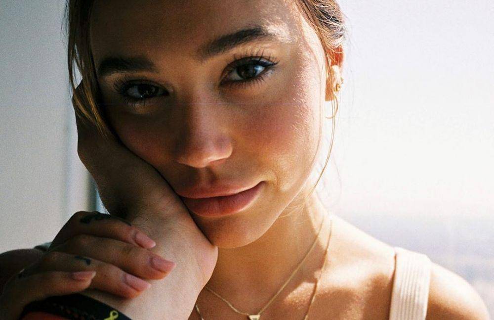 Instagram.com/alexisren