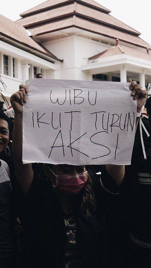 Twitter.com/kepalacapung
