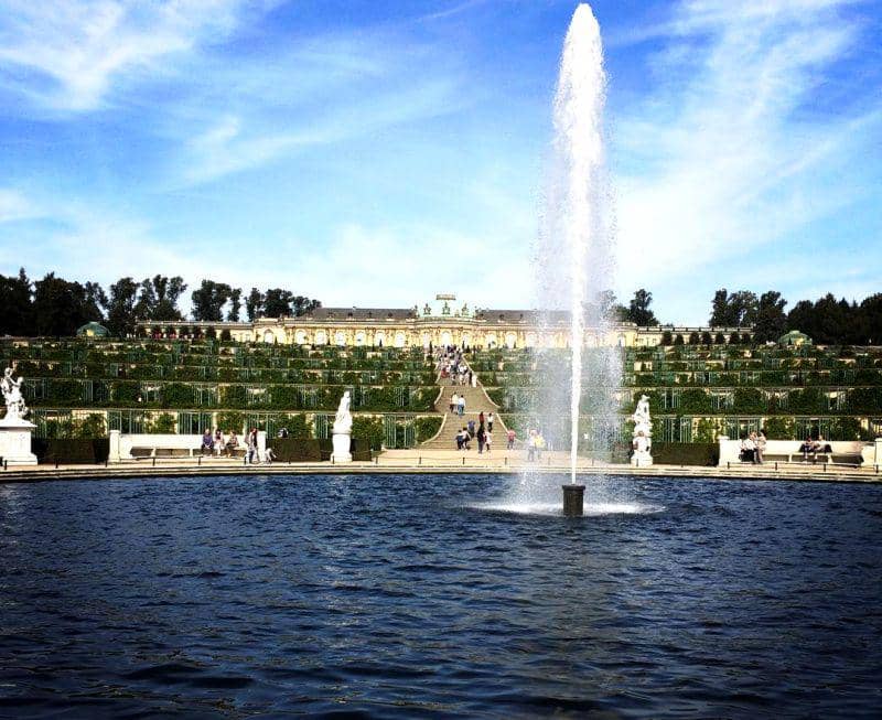 instagram.com/livialiviliv