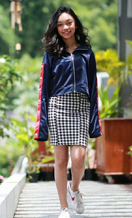 instagram.com/aku_naura