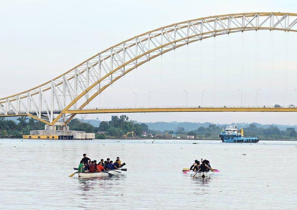 instagram.com/bayuwirahadik