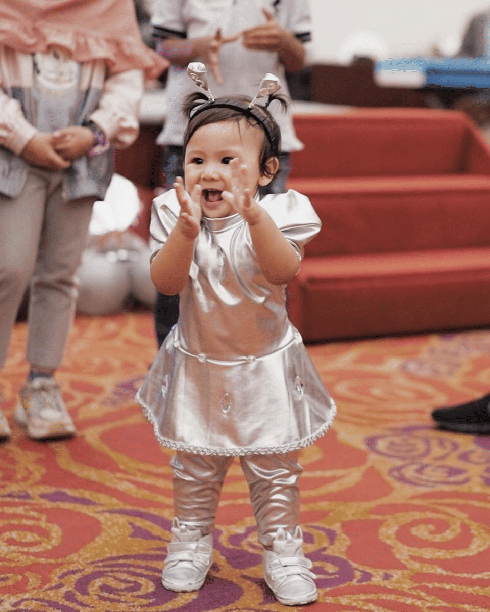 instagram.com/mrssharena