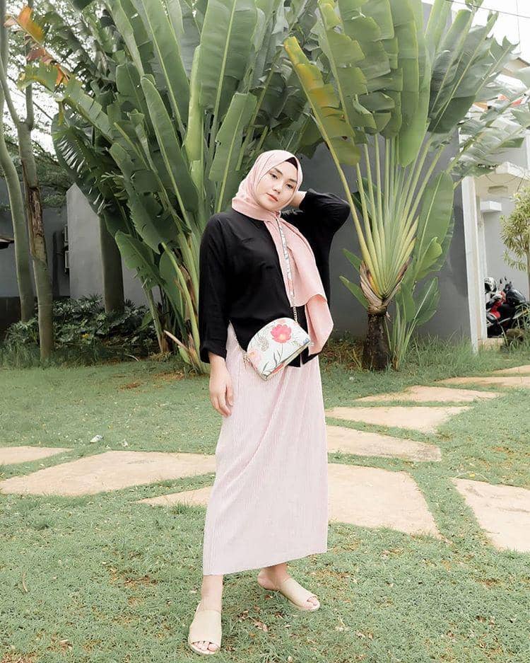 instagram.com/raniekarlina