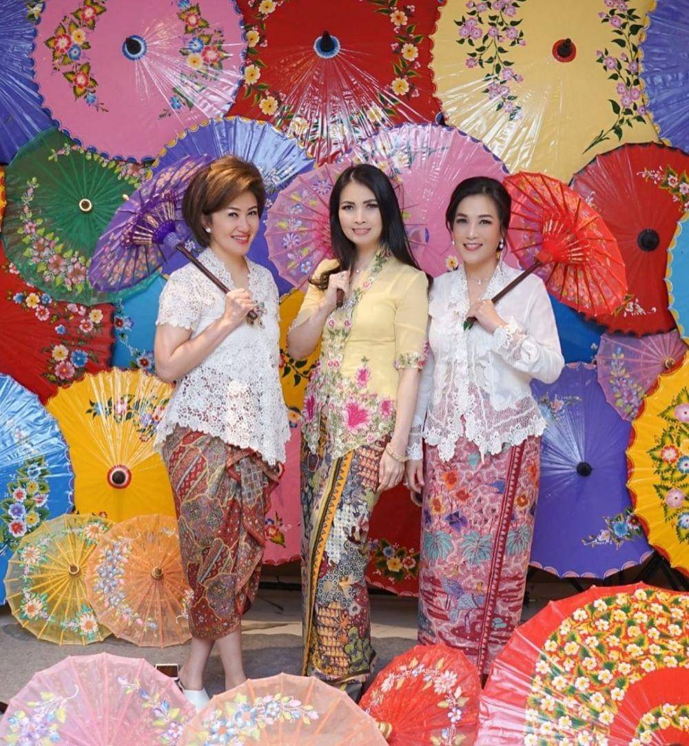 nstagram.com/liliana_tanoesoedibjo