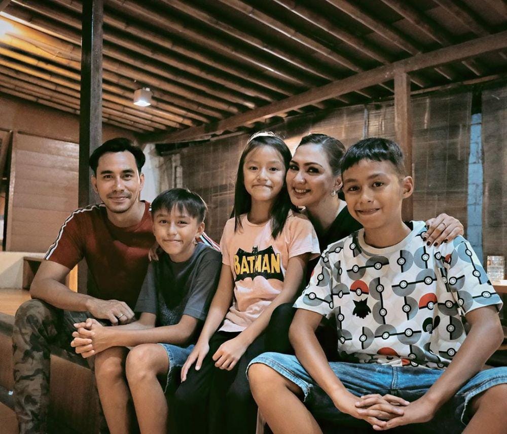 Instagram/darius_sinathrya