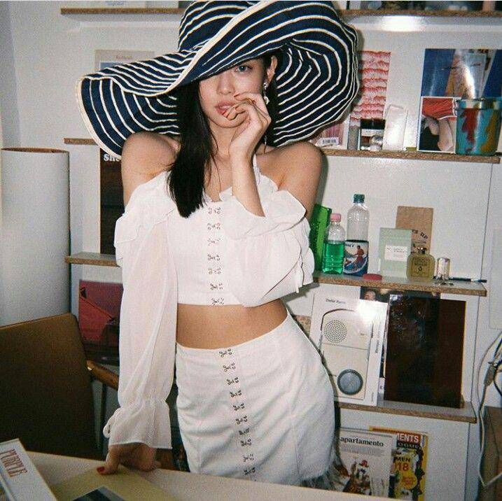 Instagram.com/jennierubyjane