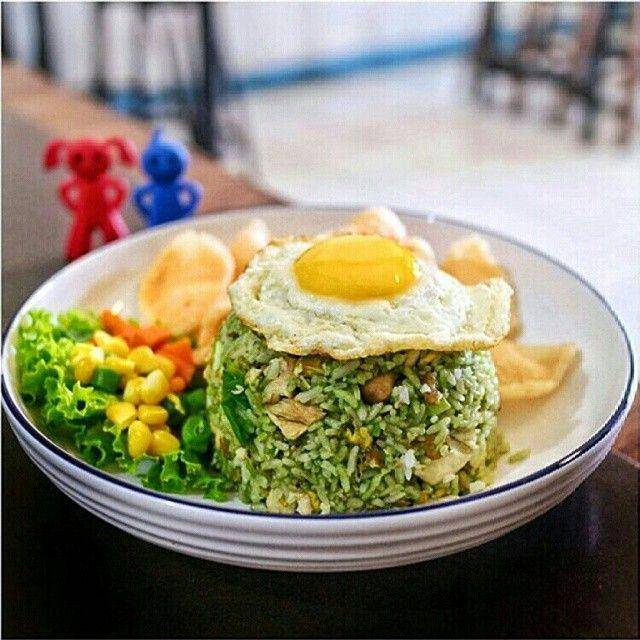 Instagram.com/lets.go.eat