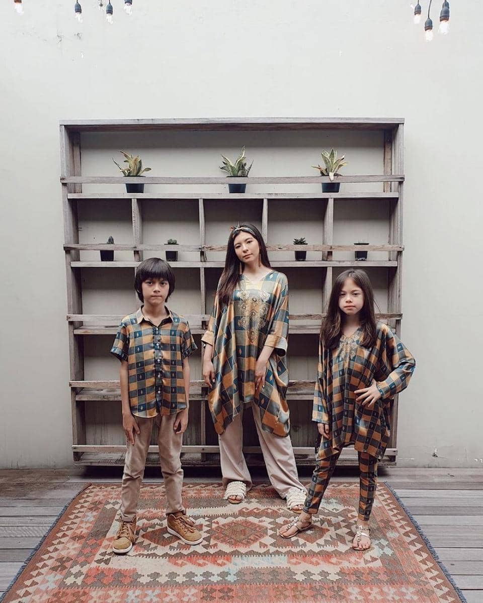 Instagram.com/sharazaaa