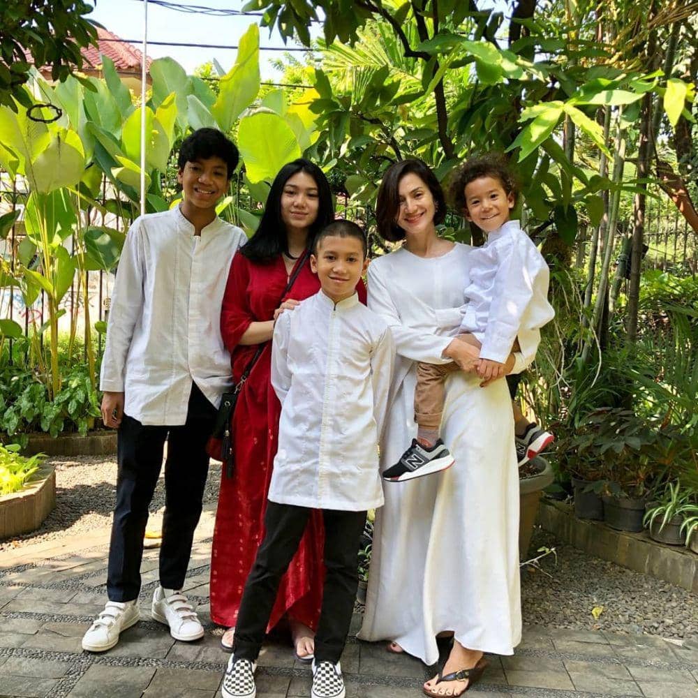 instagram.com/wanda_hamidah