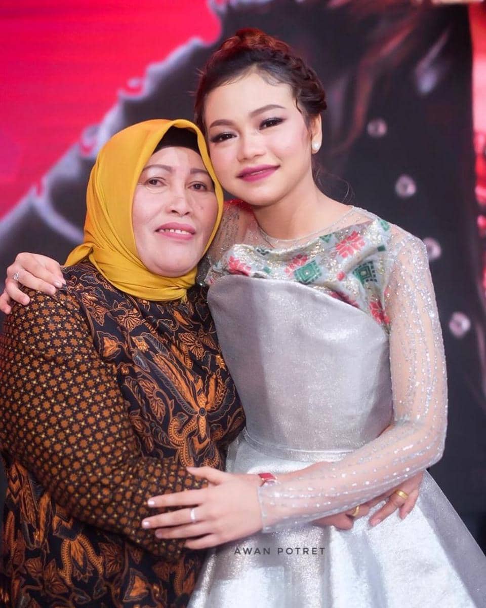 instagram.com/lida_rara06