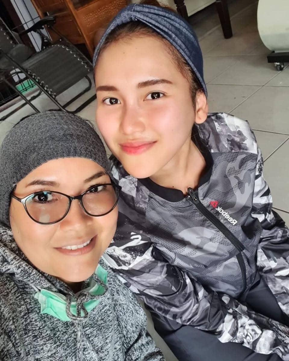 instagram.com/ayutingting92