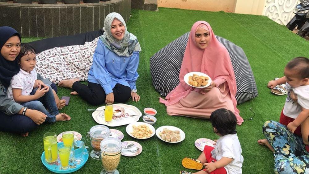 instagram.com/apriljasmine85