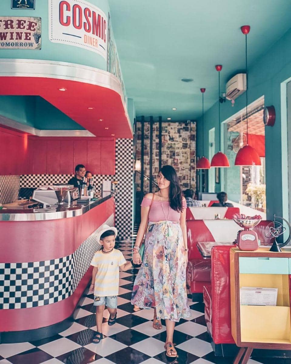 instagram.com/mrssharena