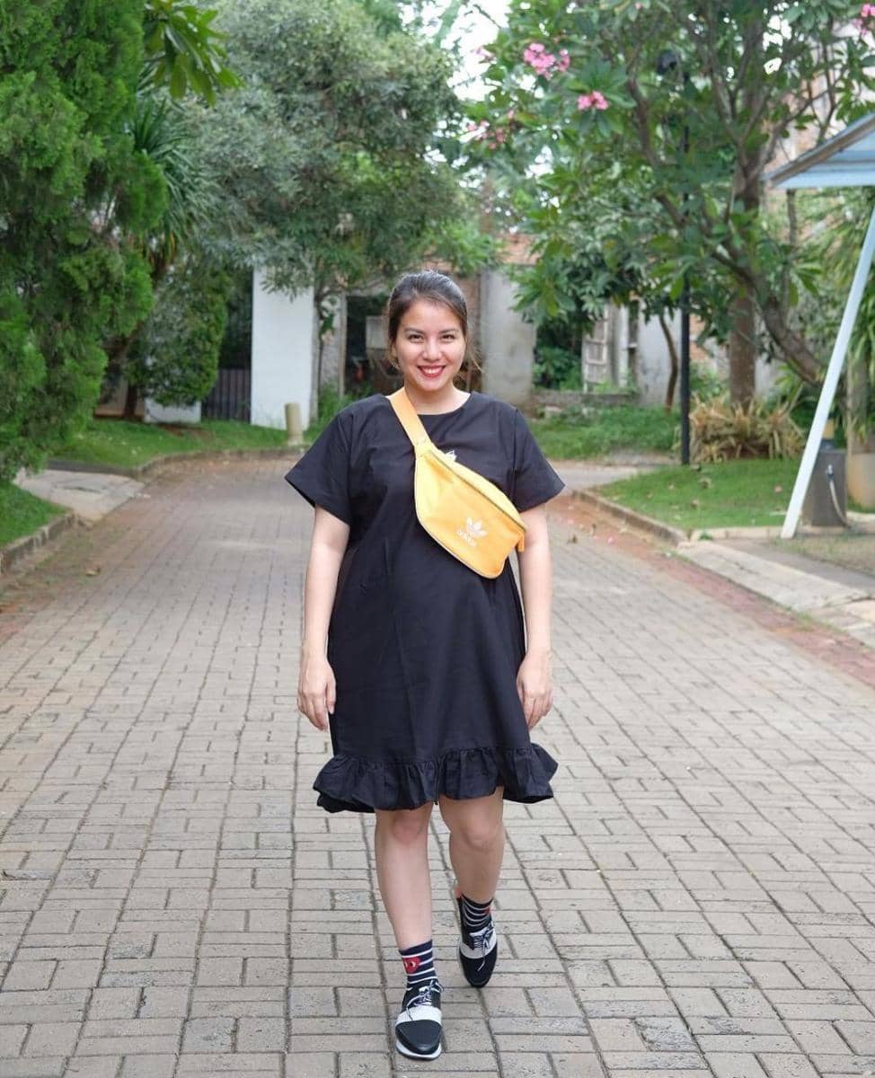 instagram.com/tya_ariestya