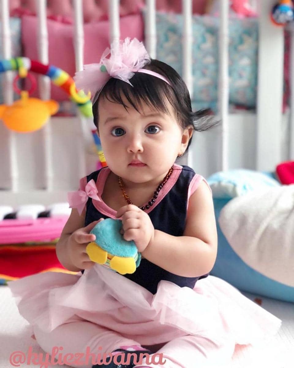 instagram.com/kyliezhivanna