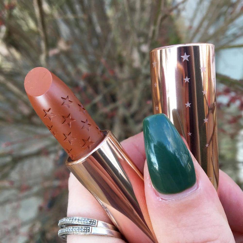 instagram.com/courtneylurae