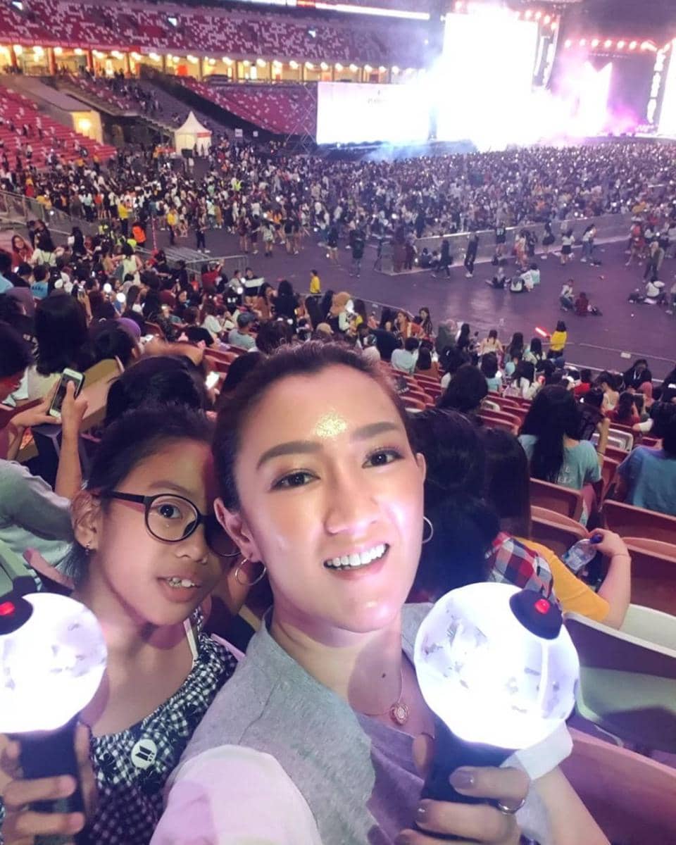 instagram.com/melly_mono