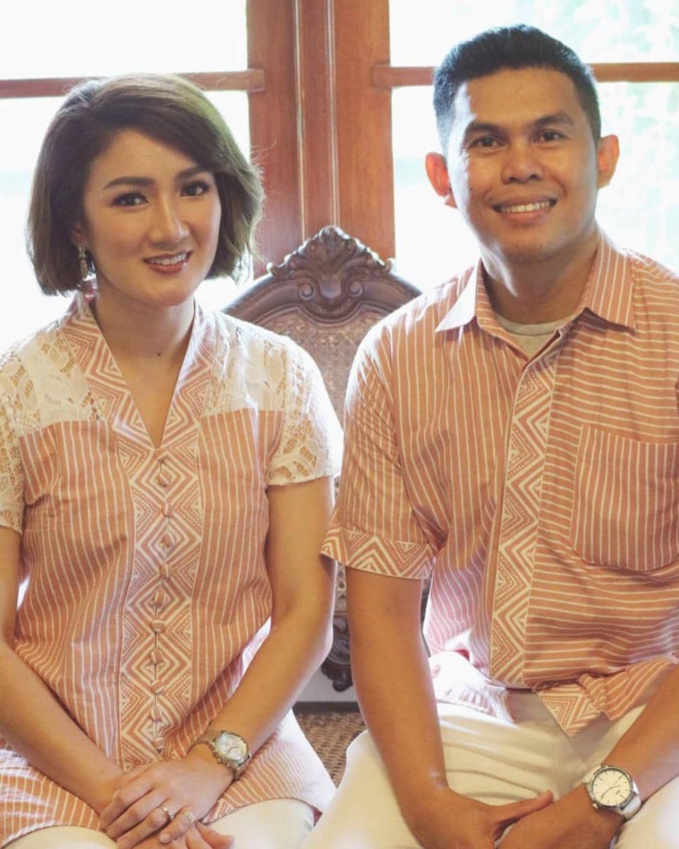 instagram.com/melly_mono