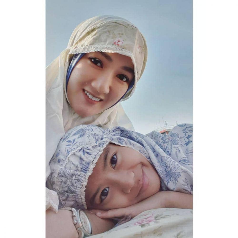 instagram.com/melly_mono