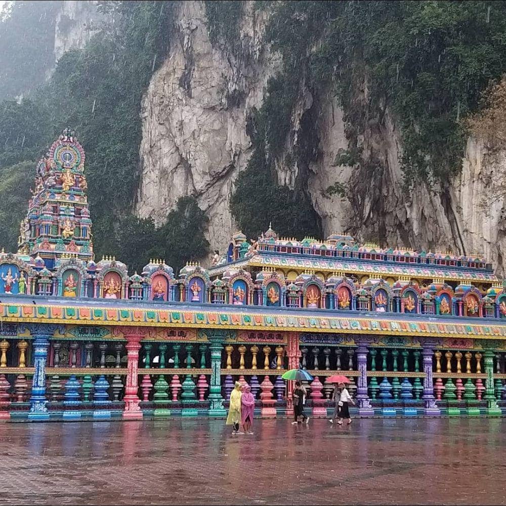 instagram.com/whinggay28